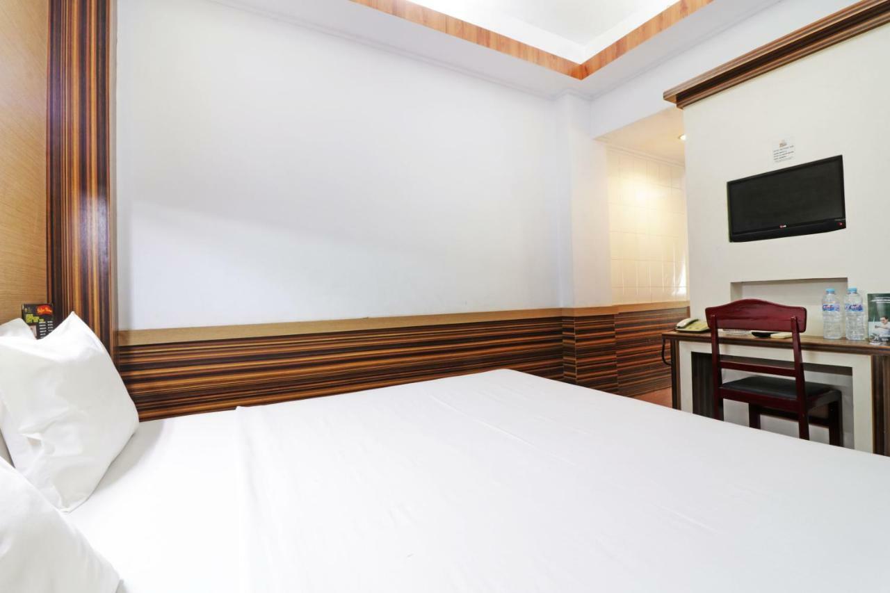 Mutiara Sari Hotel Makassar Exterior foto